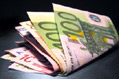 Euro a fost cotat pentru iunie la 3,42 lei